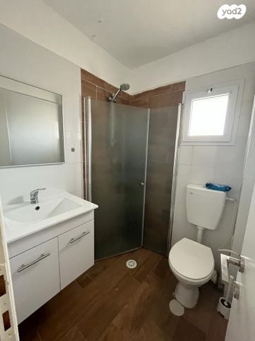 גיורא יוספטל 3