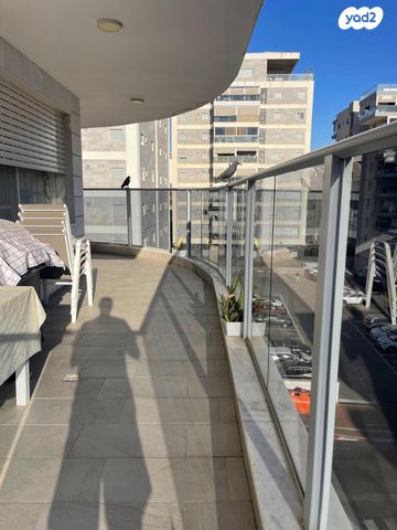 גג/ פנטהאוז, יהלום 31, רובע יזרעאל סביוני העמק, עפולה