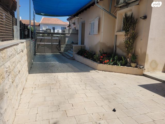 בית פרטי/ קוטג', הלימון 5, נאות הדרים, גן יבנה