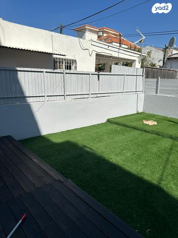 דירת גן, השר בכור שטרית 16, קרית נורדאו, נתניה