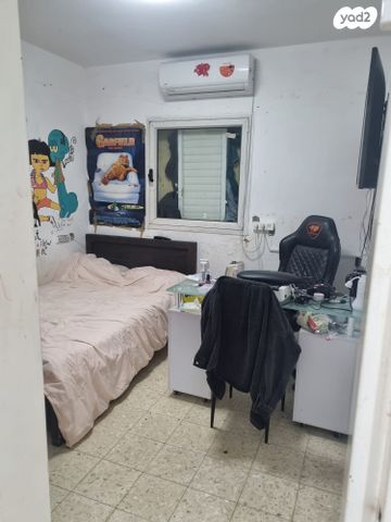 דירה, חיים 42, צור שלום, קרית ביאליק