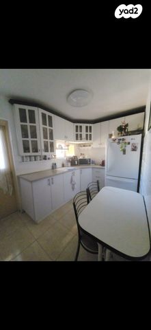 דירה, רחבת רד"ק 28, שכונה י"א, באר שבע