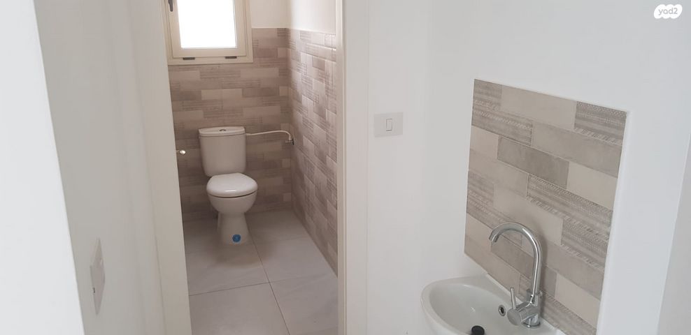 דירת גן, האדמו"ר מרוז'ין 4, האתרוג, ביתר עילית