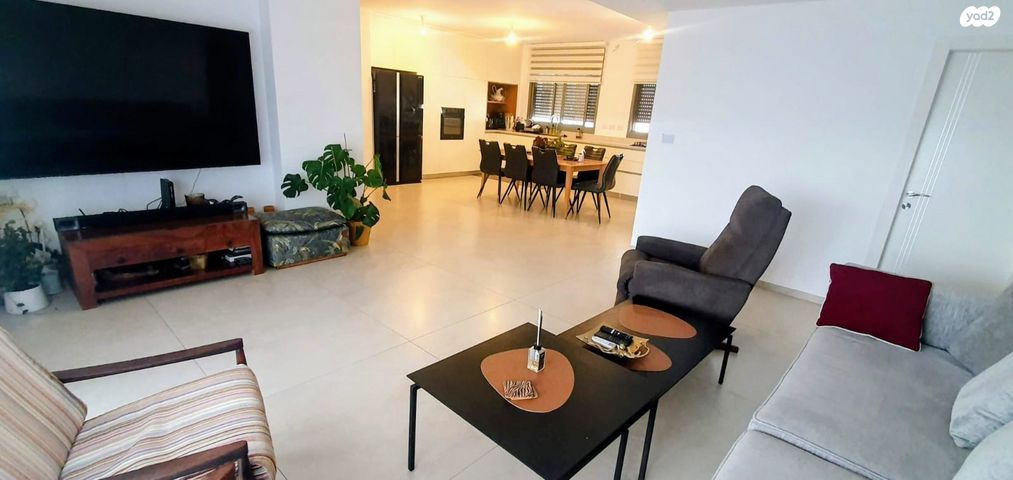 דירה, שדרות בית וגן 3, בית וגן, קרית אתא