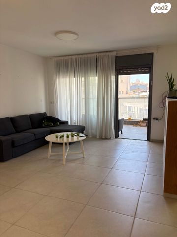 אהרון כצנלסון 22