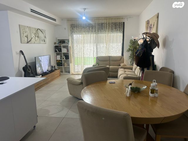 דירת גן, חיים לבב 25, יצחק שמיר, נהריה