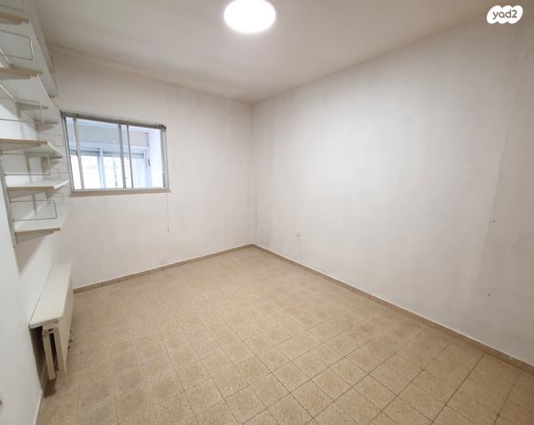 דירה, מרדכי נרקיס 9, רחביה, ירושלים