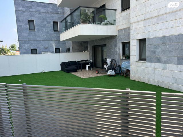 דירת גן, חיים לבב 25, יצחק שמיר, נהריה