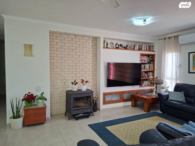 בית פרטי/ קוטג', האירוסים 21, גבעת אבני, גבעת אבני