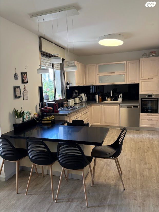 דירה, זכרון יעקב 15, הדר המושבות הותיקה / אם המושבות הותיקה, פתח תקווה