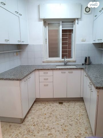 דירה, מרדכי נרקיס 9, רחביה, ירושלים