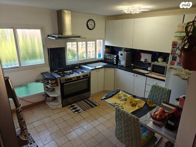 דירה, משה אבן עזרא 10, רובע ה', אשדוד