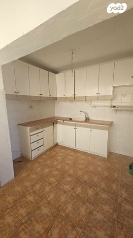 דירה, אחד העם 2, רובע ה', אשדוד