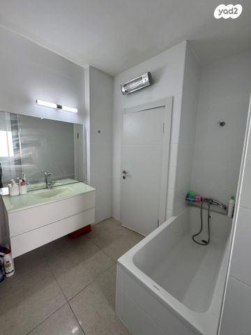 דירה, אורן 22, רמת בן גוריון, חיפה