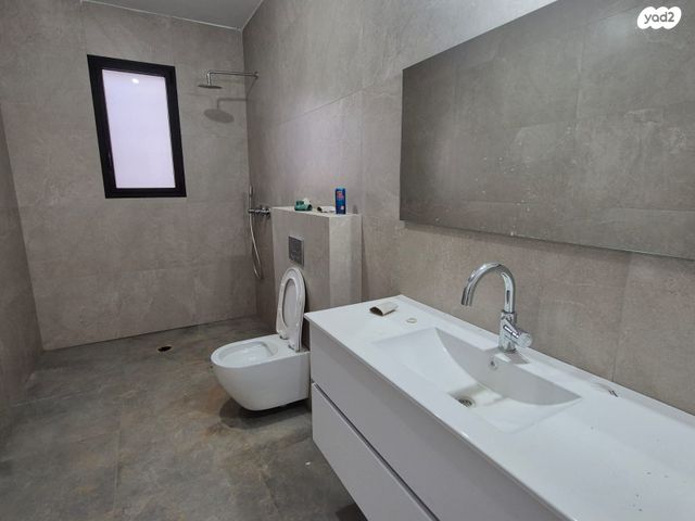 דירת גן, הגבורה 1, נווה התות, פרדס חנה כרכור