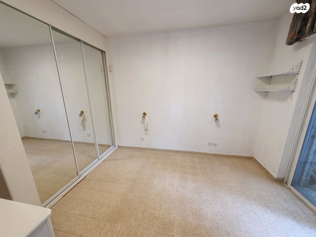 דירה, מרדכי נרקיס 9, רחביה, ירושלים