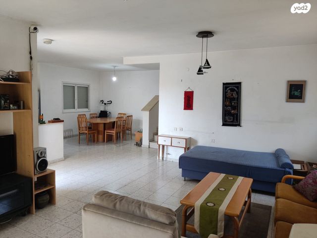 דו משפחתי, צוקרמן 6, המושבה הגרמנית, גדרה