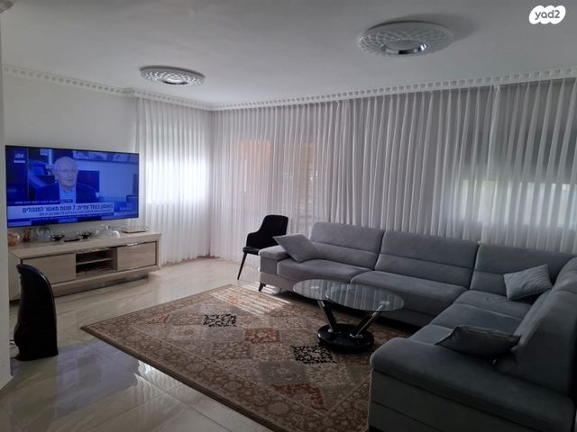 שדרות בן גוריון 17