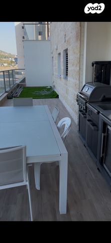 דירה, זאב זבוטינסקי 5, השכונה המערבית, מגדל העמק