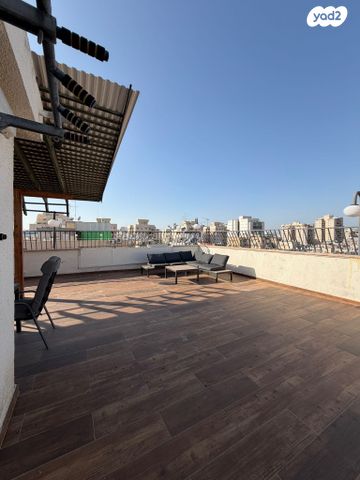 קרית שמונה 9