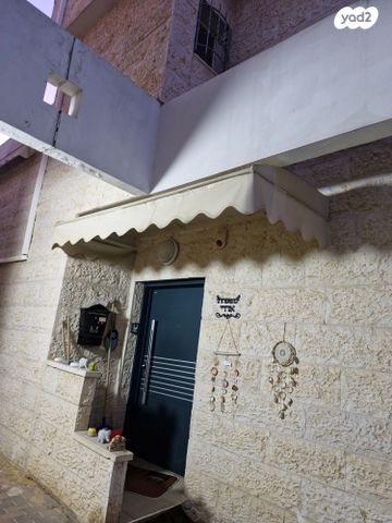 בית פרטי/ קוטג', חנוך לוין 10, קרית האמנים, מצליח, רמלה