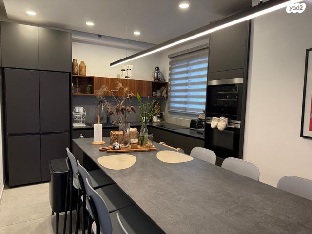 דירה, שדרות בן צבי 116, אגמים, נתניה