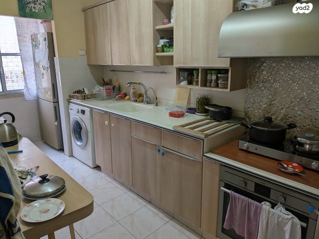 דירה, שדרות בר אילן 28, דרום מערב ותיק, בת ים