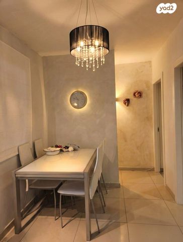 דירה, משה שרת 39, קרית שרת מזרח, חולון