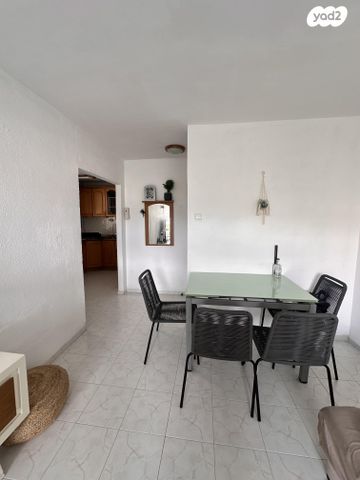 דירה, סמטת שיטרית 6, עמידר, טירת כרמל