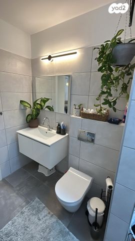 דירת גן, רקפת 9, הפרחים, חריש