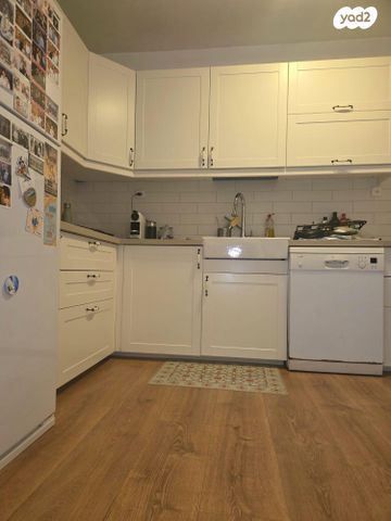 דירה, רוטשילד 17, פועלים ד, כפר סבא