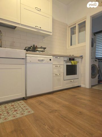 דירה, רוטשילד 17, פועלים ד, כפר סבא