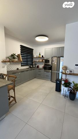 דירת גן, רקפת 9, הפרחים, חריש