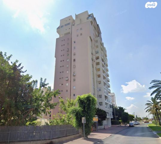 דירה, משה שרת 39, קרית שרת מזרח, חולון