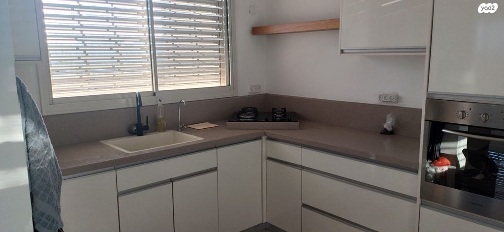 דירה, שדרות אבא חושי 1, עספיא, עספיא