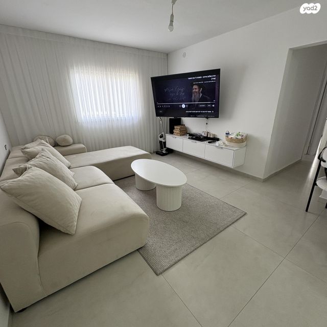 שדרות העצמאות 6