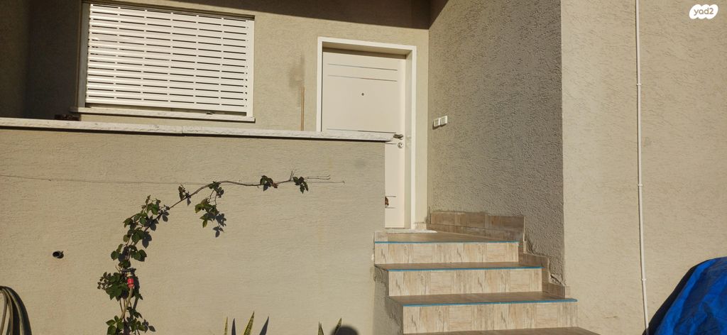 שדרות אבא חושי 1