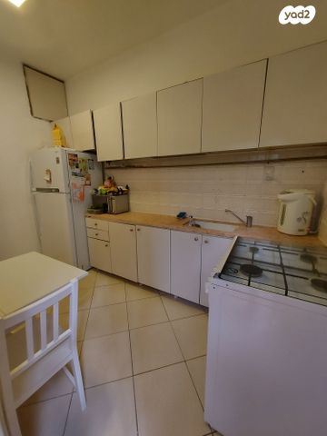 דירה, גאולה 50, גאולה, חיפה