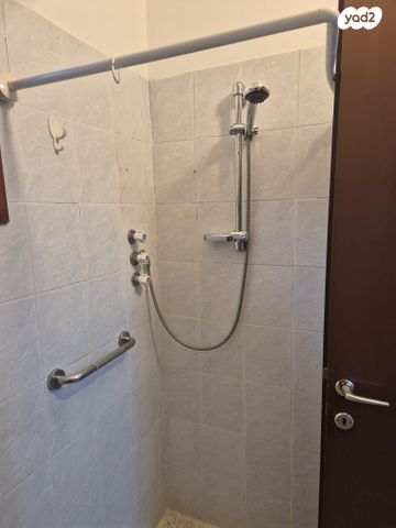 יחידת דיור, דב הוז 32, נאות הרצל, נתניה