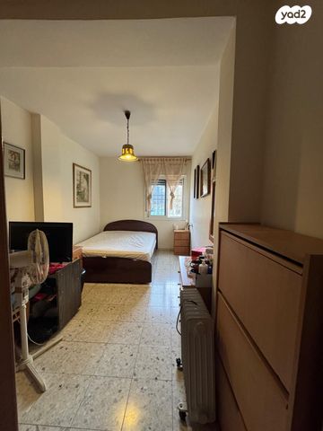 דירה, גדעון 13, בקעה, ירושלים