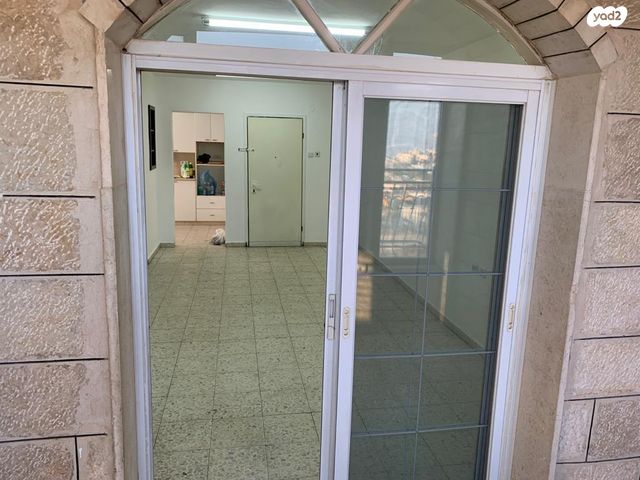 דירה, משה ברזני 301, ארמון הנציב, תלפיות מזרח, ירושלים