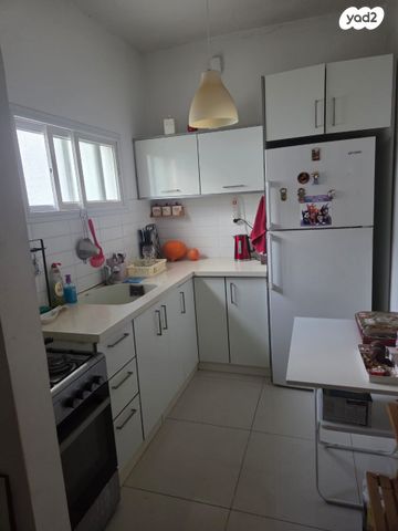 יחידת דיור, טיומקין 28, שכונת האוצר, חדרה