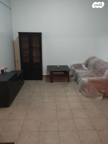 דירה, ארלוזורוב 64, הדר מרכז, חיפה