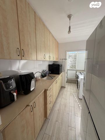 דירה, הרב הרצוג 15, נווה מגן, רמת השרון