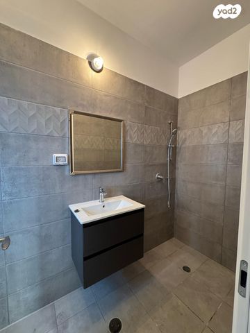 דירה, השר משה 24, נגבה, רמת גן