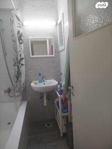 מעפילי אגוז 3