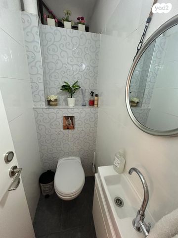 דירה, אלדד הדני 2, שיכון דן, נווה דן, תל אביב יפו