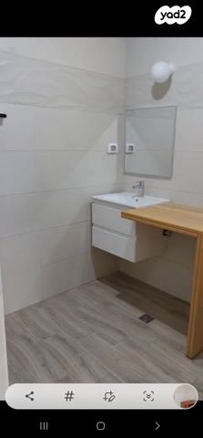 דירת גן, הרב מיימון 57, הראשונים, שלומי