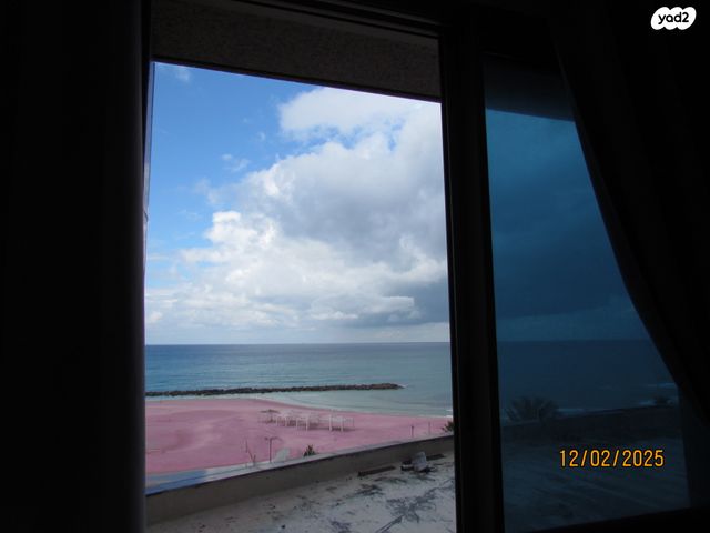 דירה, דוד אלעזר 10, חוף הכרמל, חיפה