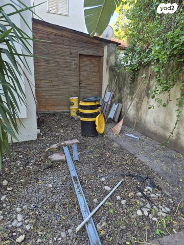 דו משפחתי, שמעון הצדיק 1, נווה נאמן, הוד השרון